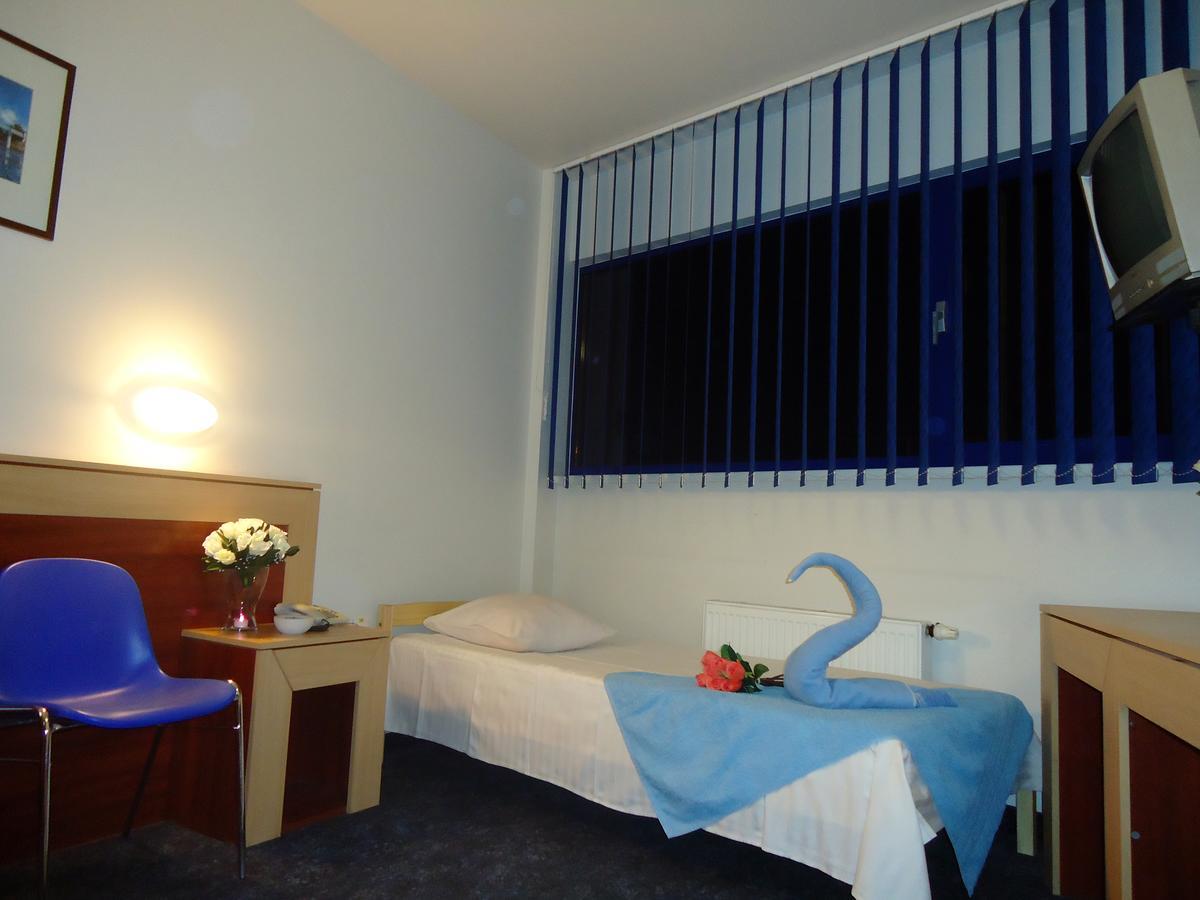 Tanagra Hotel Wilno Zewnętrze zdjęcie